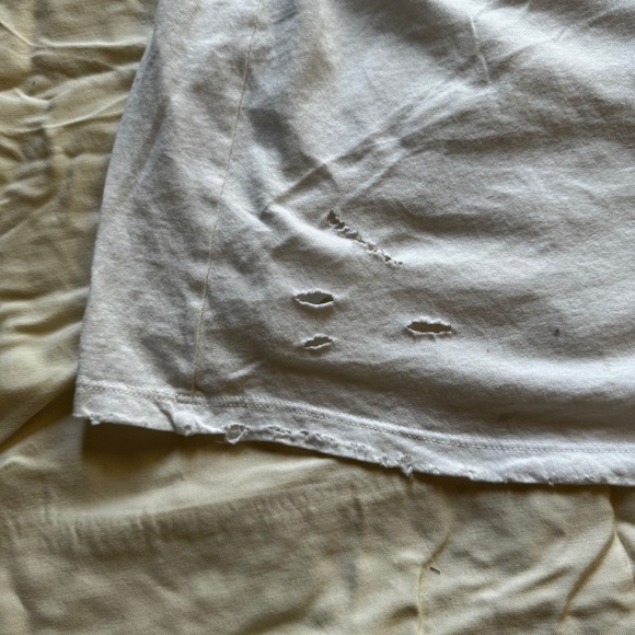 Sundry - Picture 4 of 6